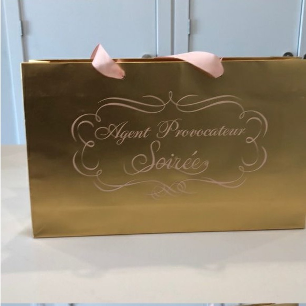 In search of Agent Provocateur Soirée Gold Gift Bag and/or Box.